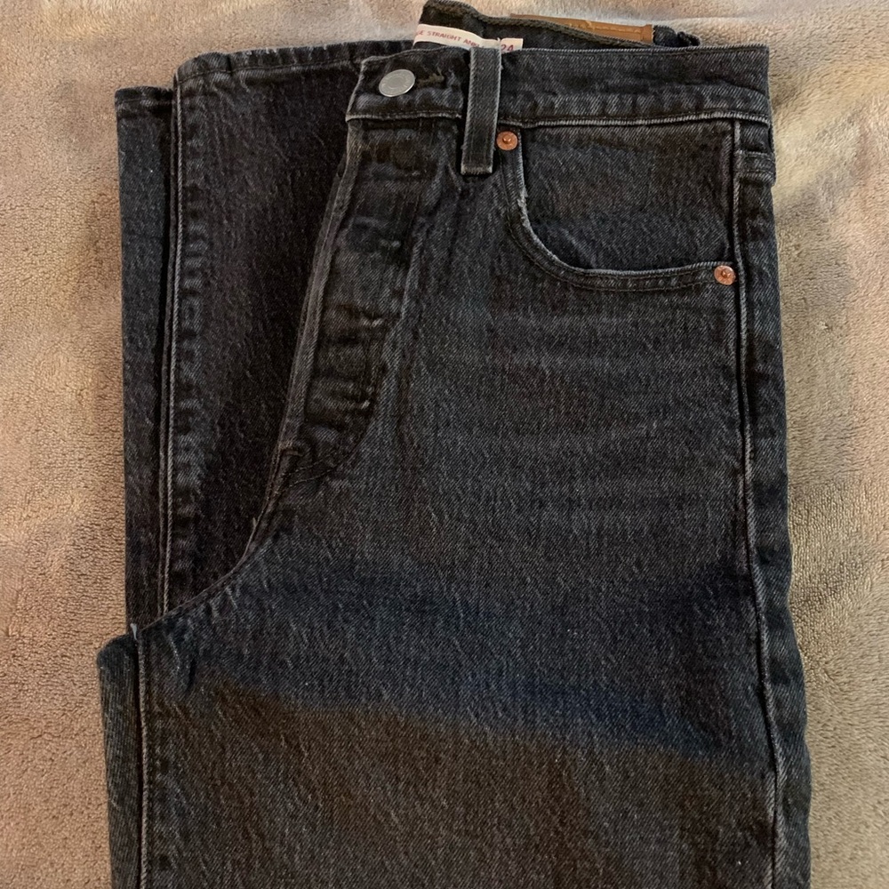 Levi’s Women’s Ribcage Straight Ankle Jean